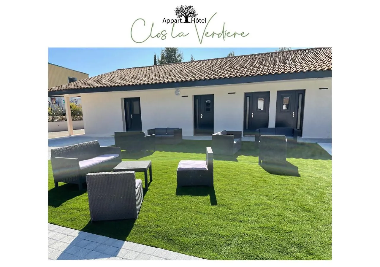 Le Clos La Verdiere Velaux 2*,  France