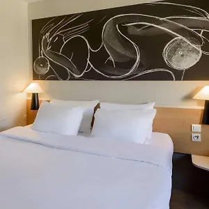 *** Hotel Ibis Francia