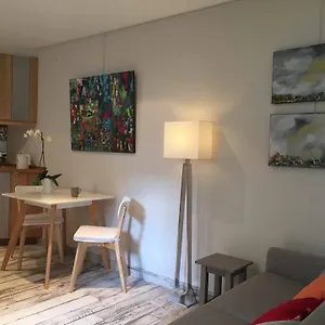 Bed & Breakfast 1 Square Du Docteur Blanche - 16 Paris