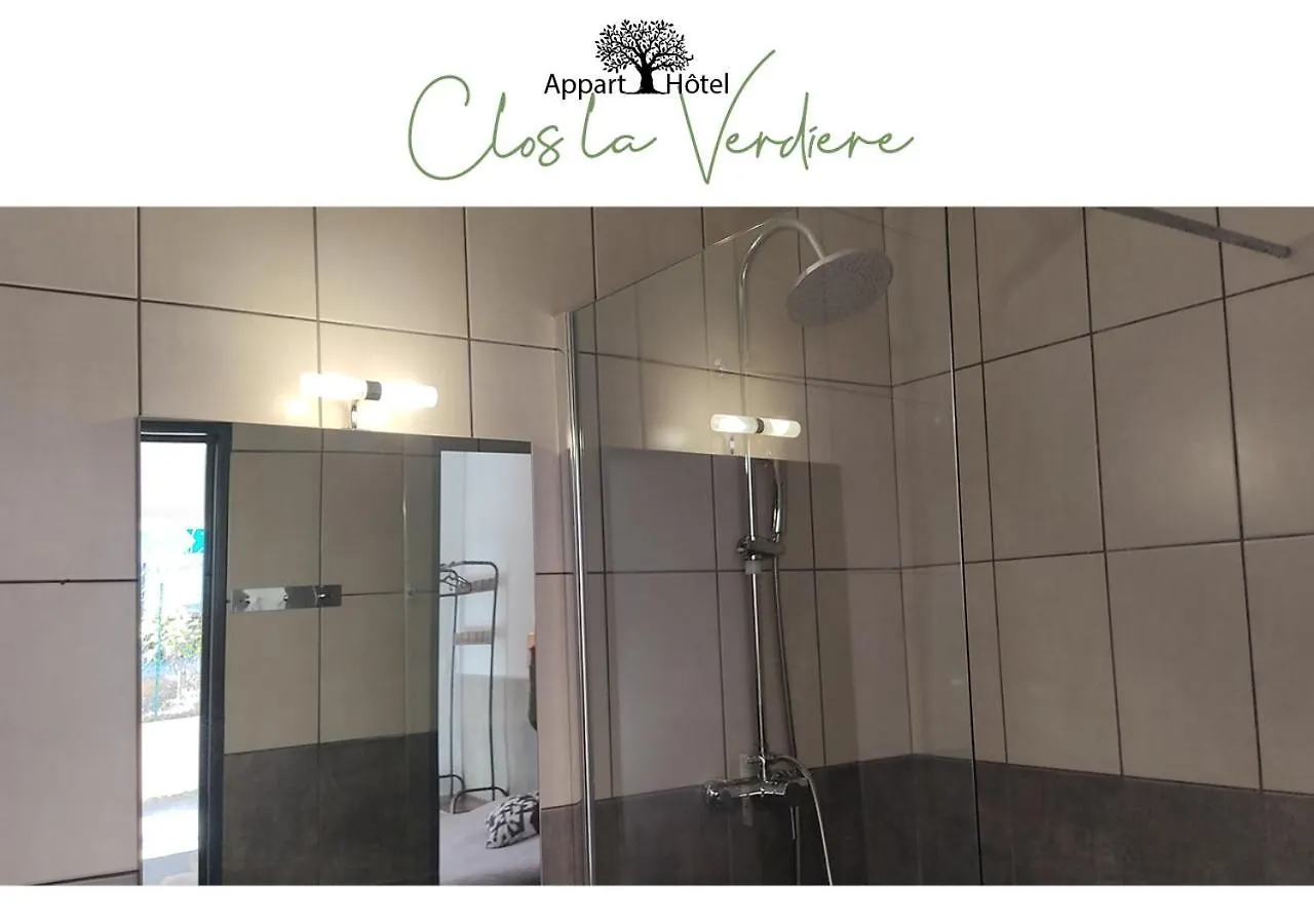 Le Clos La Verdiere Velaux Hotel